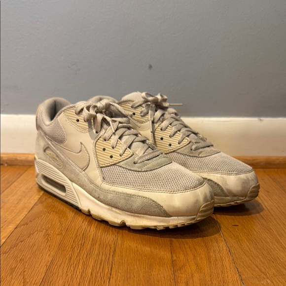 Nike Air Max 90 - Picture 2 of 6